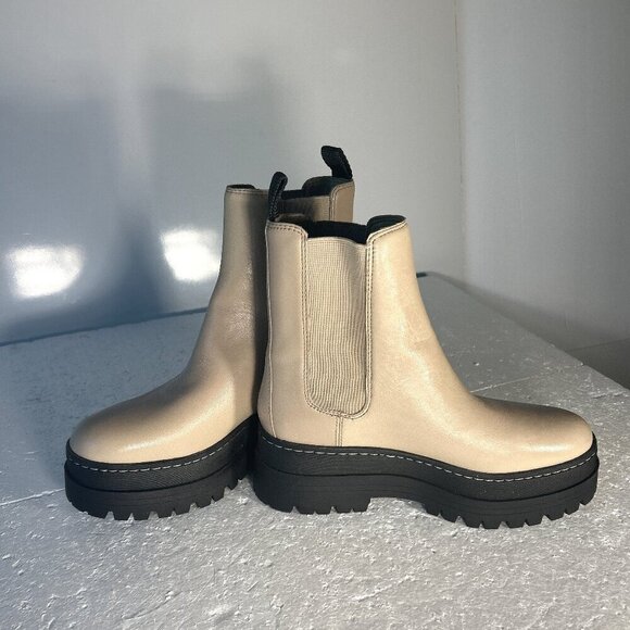 Marc Fisher SZ7.5 Light Natural Chelsea leather lug boot Minimalist Modern Retro - Picture 4 of 11